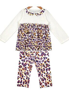 NWT. FIRST IMPRESSIONS Baby Girls Cheetah Print 2-pc Set